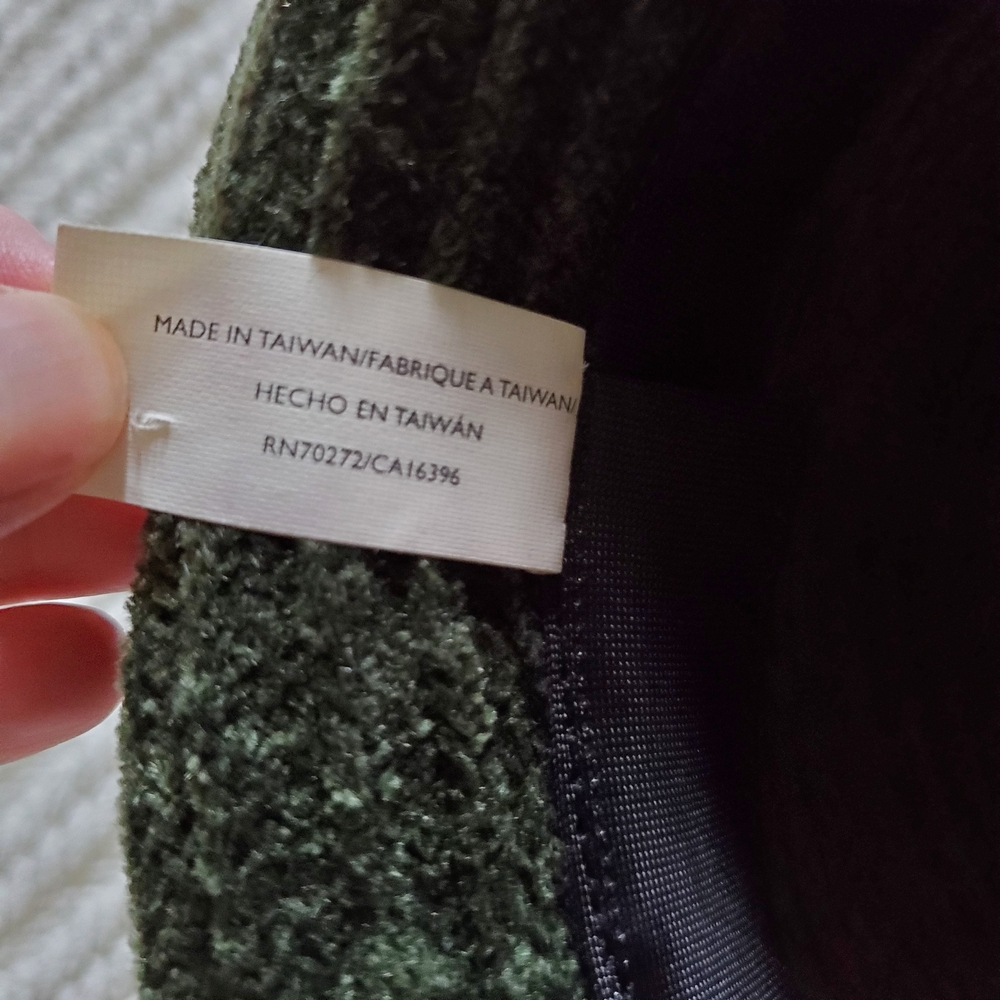 Liz Claiborne Hunter Green Textured Bucket Hat - Picture 8 of 10